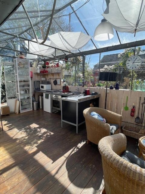 Vrijstaande Accommodatie Glamping De Kas Inn Hank Esterno foto