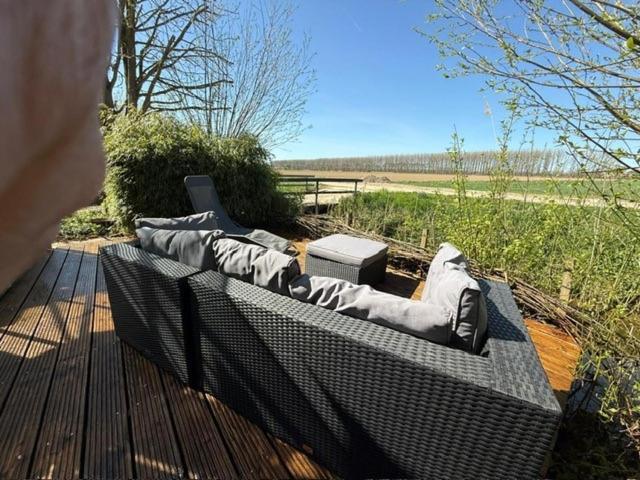 Vrijstaande Accommodatie Glamping De Kas Inn Hank Esterno foto